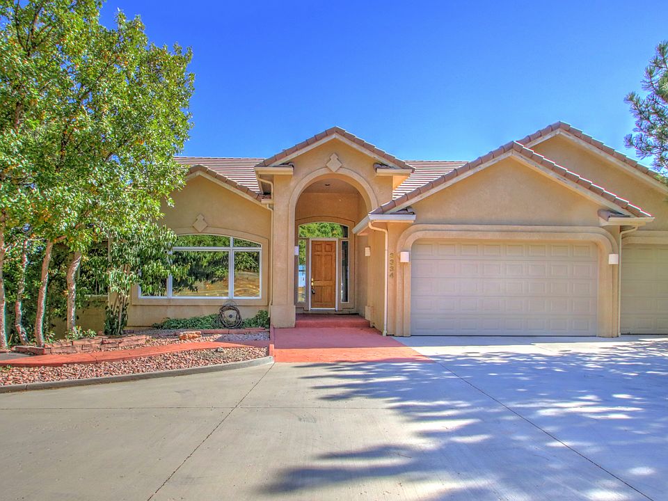 Exquisite 5-Bedroom Home