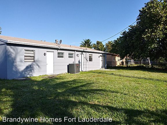 2nd image of 1800 SW 68th Ave