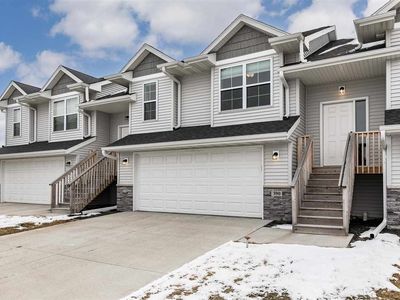 390 Tanglewood Dr, Solon, IA, 52333