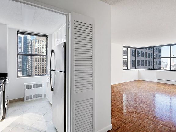 5th image of 211 W 56th St APT 36H