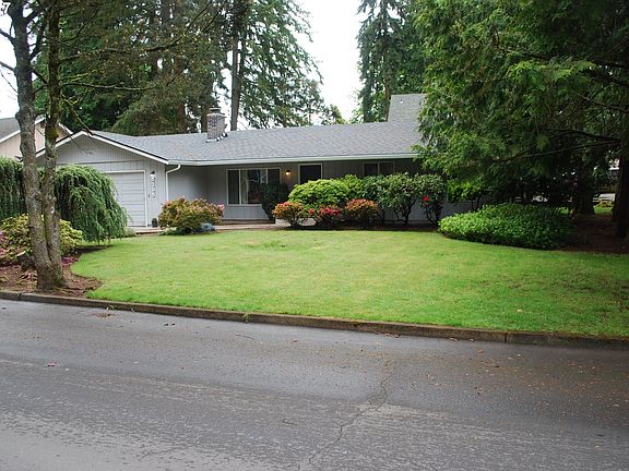2nd image of 5305 NE Issler St