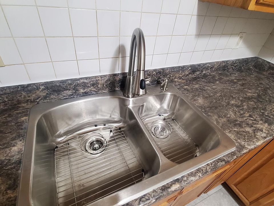 63 Flatbush Ave Hartford CT Zillow