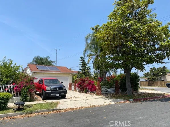 7557 Genesta Ave, Van Nuys, CA 91406