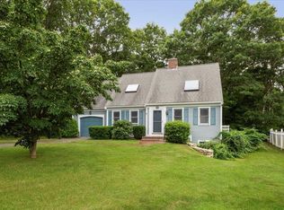 215 Saddler Ln, Barnstable, MA 02630