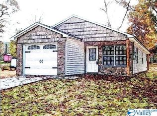 316 Meadow St, Rainbow City, AL 35906