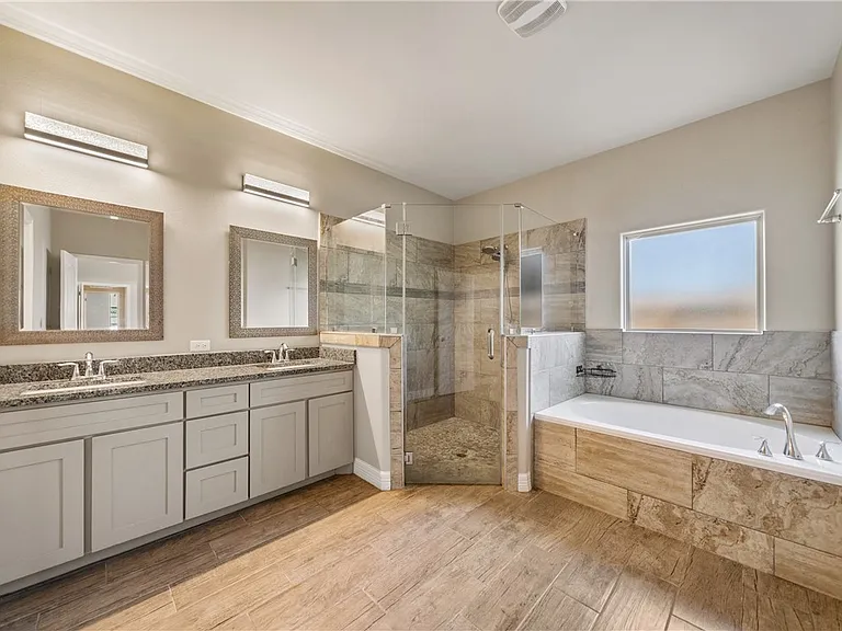 7721 Dove Hollow Dr — Photo 19