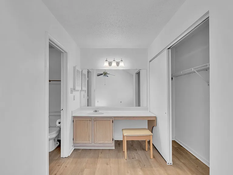 719 Brisa Ct — Photo 17