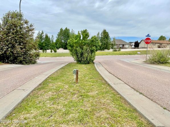 301 Villa Way, Gillette, WY 82718