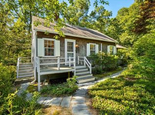 89 F R Lillie Road, Woods Hole, MA 02543