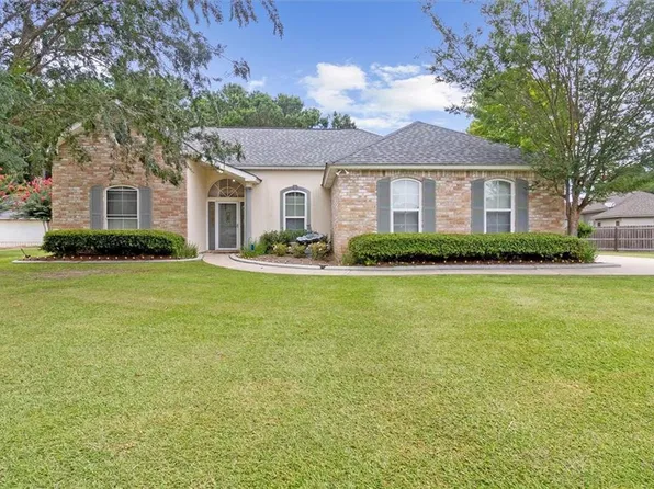 201 Fairfield Oaks Dr, Madisonville, LA 70447