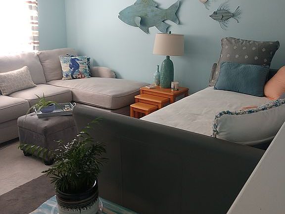 3rd image of 465 Tavistock Ct