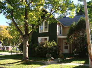 353 2nd St, Manistee, MI 49660