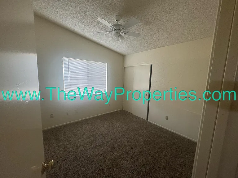 10660 Cottonwood Ave — Photo 6