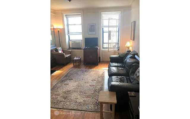 Rented by Douglas Elliman | media 6