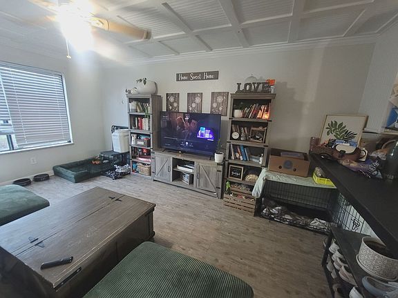 5th image of 301 S Lipona Rd APT 22