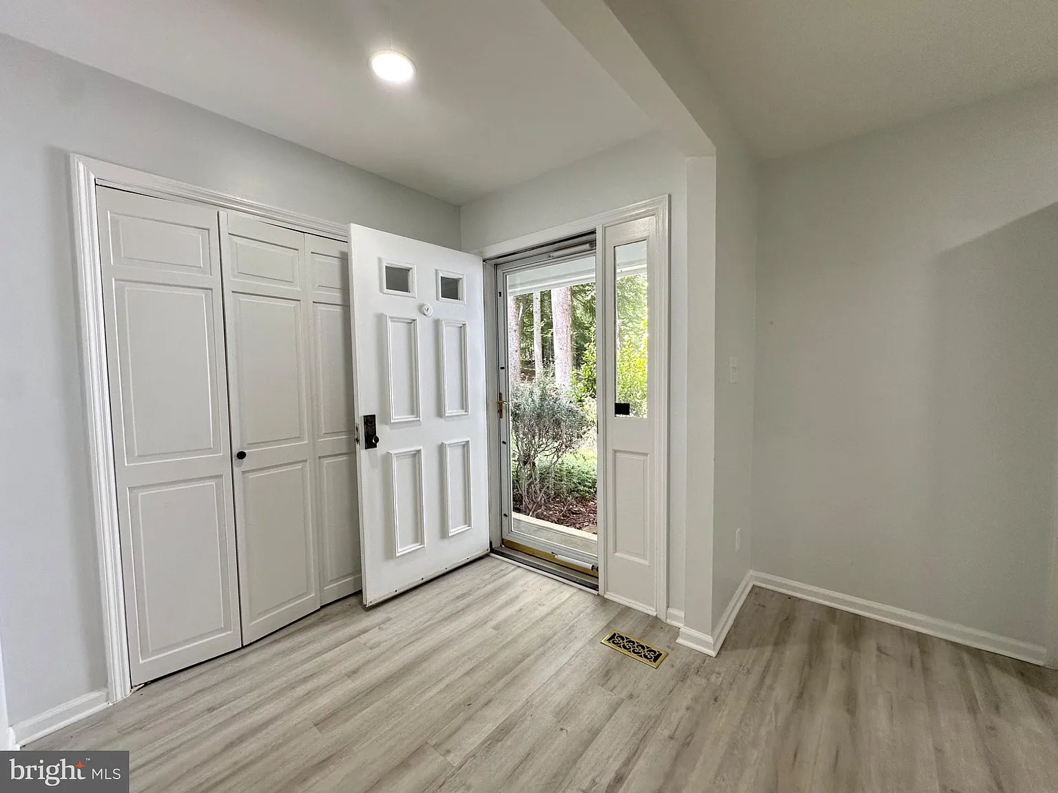 Laurel Glen — Photo 3