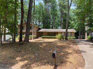 5243 Tall Oak Dr, Marietta, GA 30068