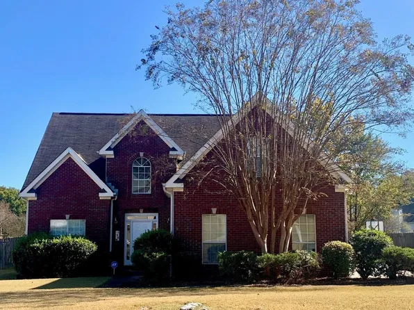 196 King James Ct, Alabaster, AL 35007