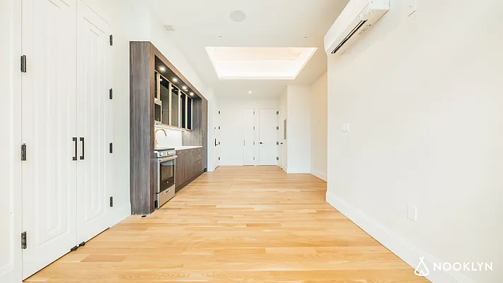 Rented by Nooklyn NYC LLC | media 75