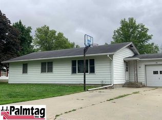 701 Angell St, Fairfax, MO 64446