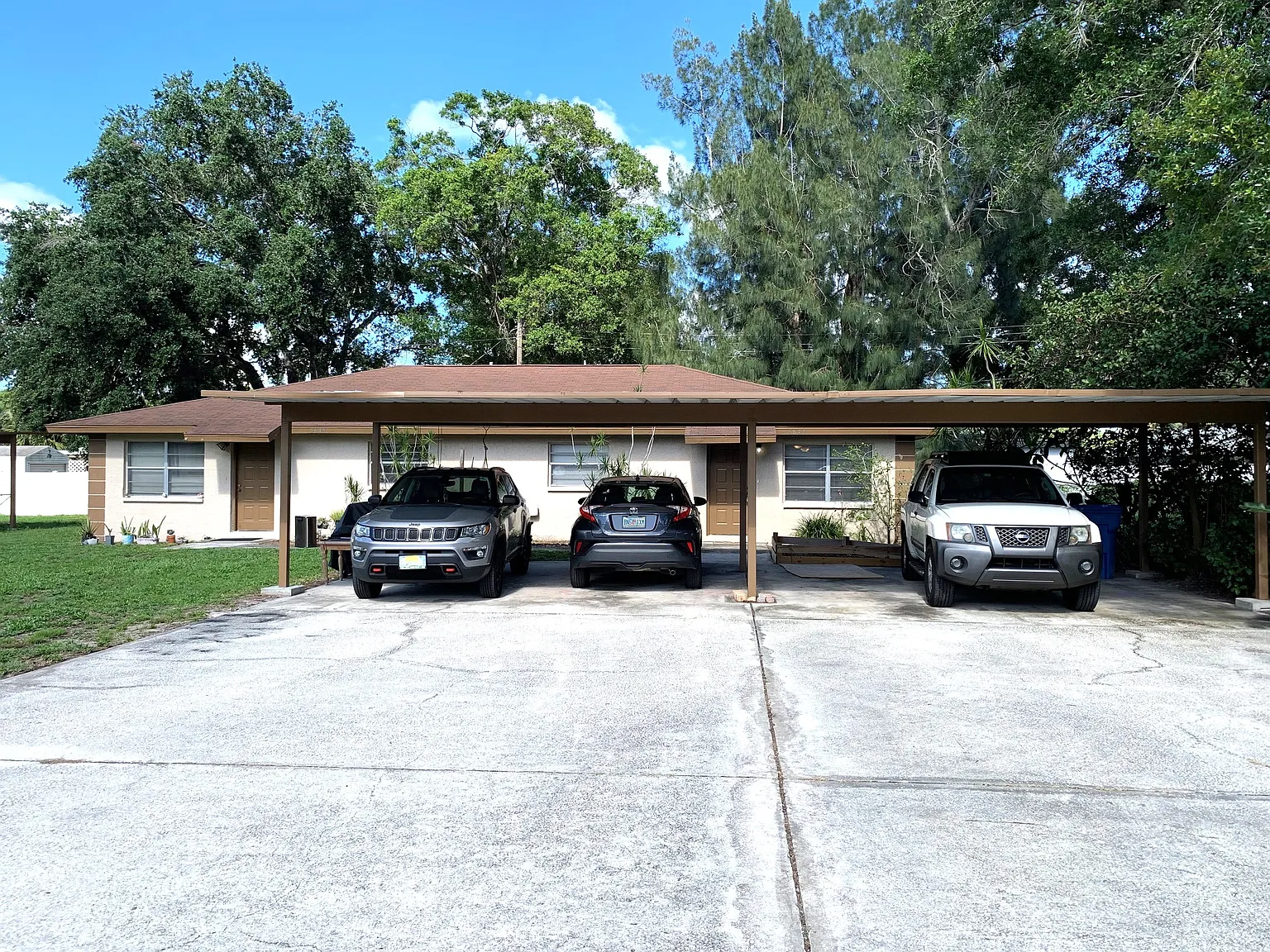 2 bed, 1000 sqft, $2,025 — Photo 2
