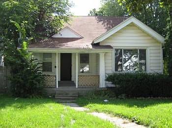 1st image of 18 Neome Dr