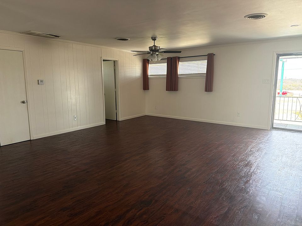 2nd image of 8601 Jacksboro Hwy APT 3