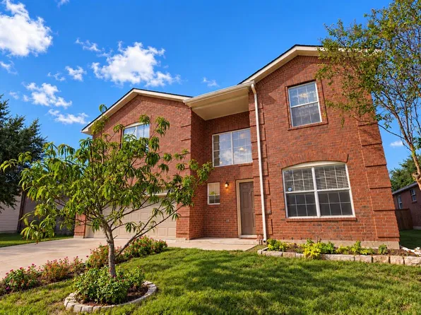 203 Pheasant Trl, Bastrop, TX 78602