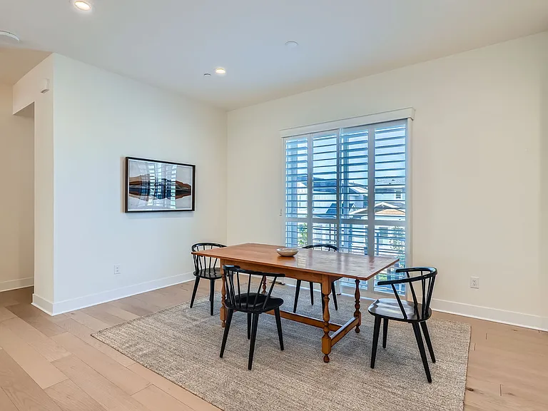 805 Promenade Dr — Photo 8