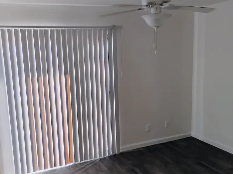 924 W Cinnabar Ave #4 — Photo 8