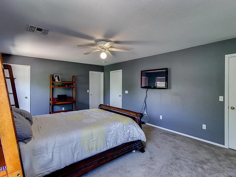 620 E Banelli Pl — Photo 6