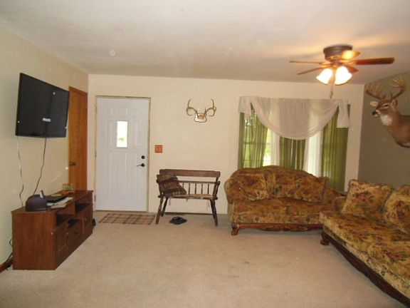 3rd image of 1661 County Road 1325 E