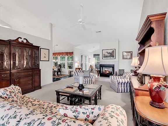 3rd image of 9617 Sandpiper Ct.