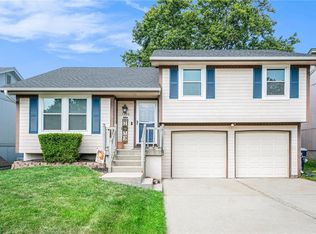 7204 N Farley Ave, Kansas City, MO 64158