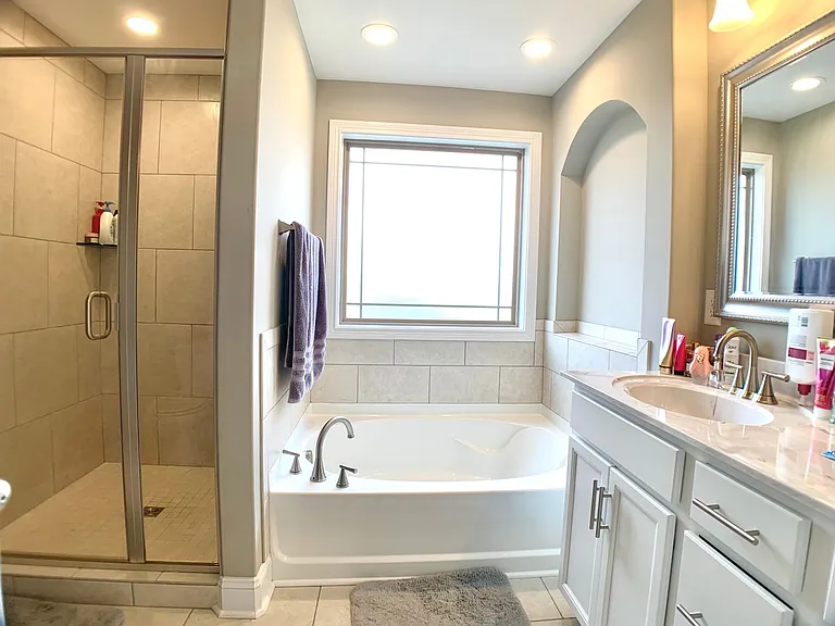 1376 Apple Blossom Rd — Photo 29