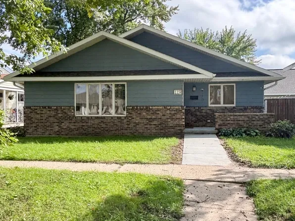 119 N Marshall St, Rock Rapids, IA 51246