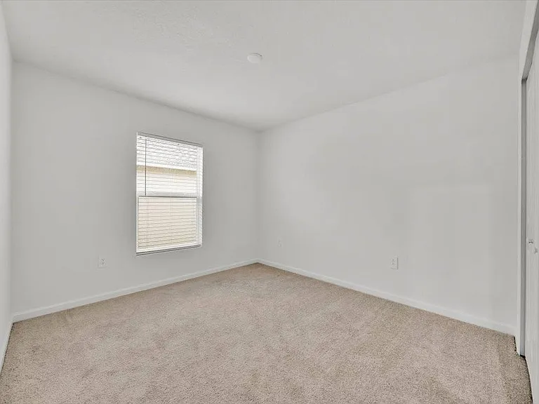 2398 McKinley Dr — Photo 8