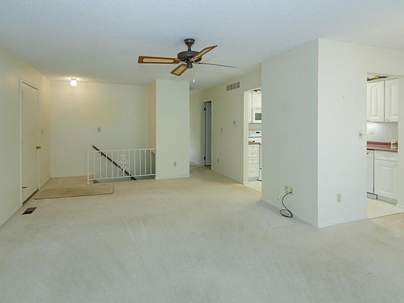 10211 Fox Hollow Ct-103