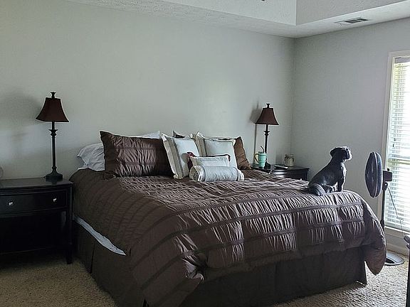 Master-King bed
