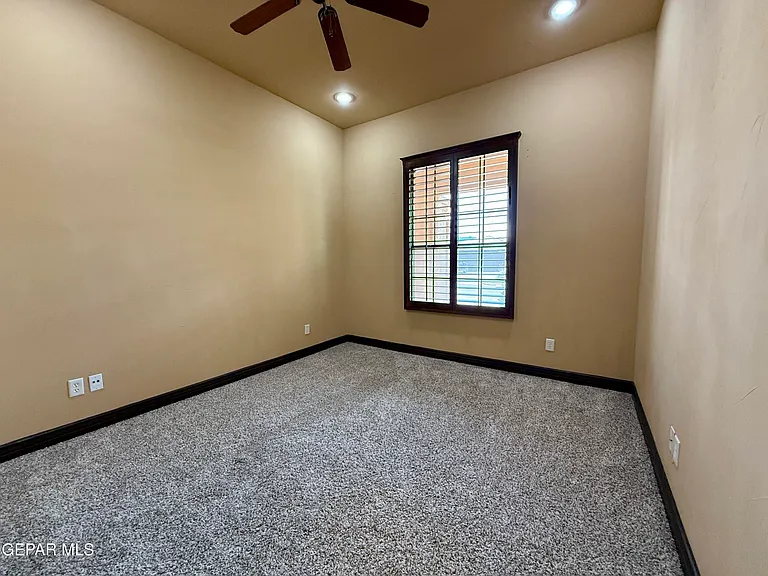 7331 Brays Landing Dr — Photo 26