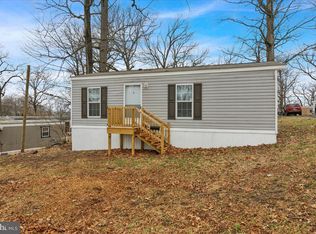 88 Upper Loop Rd, Leesport, PA 19533