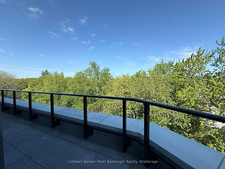 604 Queen St S #401 — Photo 24