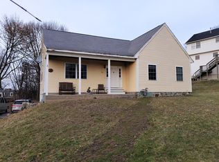 15 Zoar St, Methuen, MA 01844