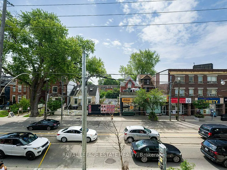 1888 Queen St E #211 — Photo 24