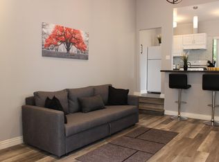 1414 Roscomare Rd #1, Los Angeles, CA 90077