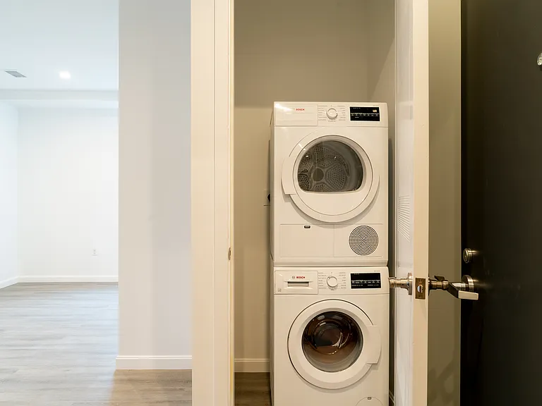 111 Mulberry St #2C — Photo 4