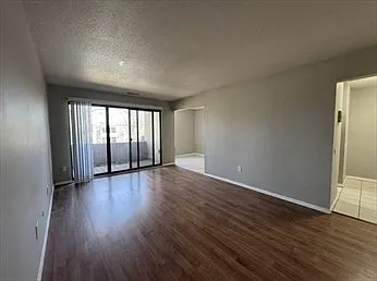 68 Shrewsbury Green Dr #J — Photo 4