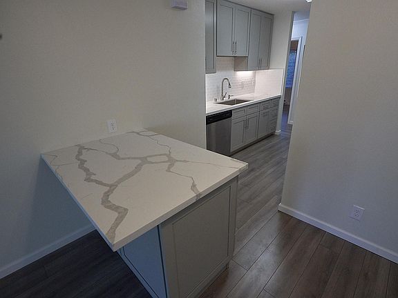 5th image of 4000 Farm Hill Blvd APT 105