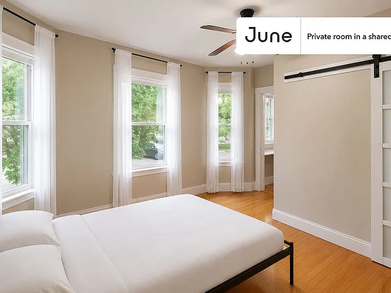 2 Sparhawk St #B — Photo 1
