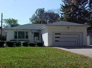 18907 Golf View Dr, Cleveland, OH